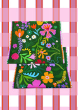 Load image into Gallery viewer, Floral Placemats
